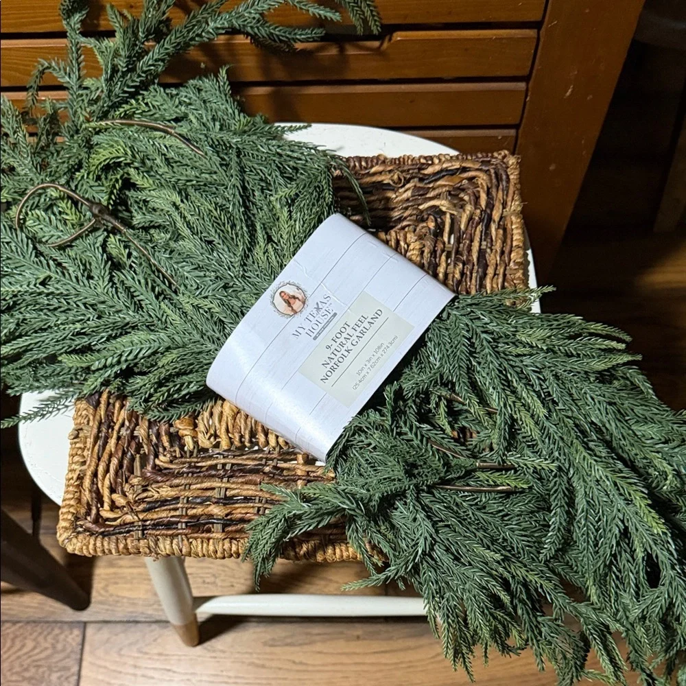 My Texas Home 9 foot natural Feel Norfolk Garland BNWT